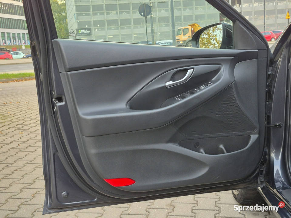 Hyundai i30 15 TGDI 160 6MT MHEV Wersja Smart 1482cm3