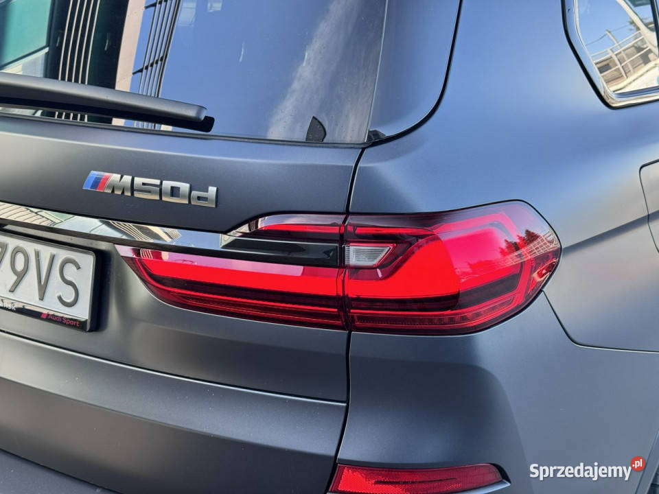 BMW X7 M50d Dark Shadow 1 właściciel Noktowizor pełny VAT Węgrzce