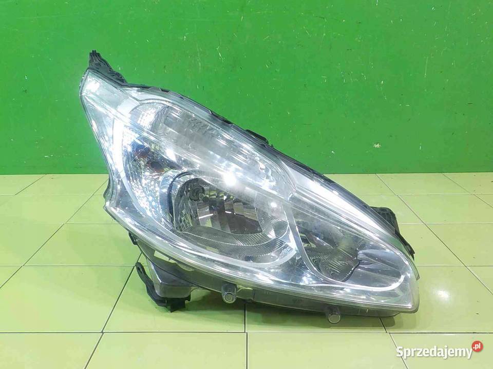 PEUGEOT 208 I 15r lampa prawa przod osobowe Lampy przednie Części samochodowe Suków