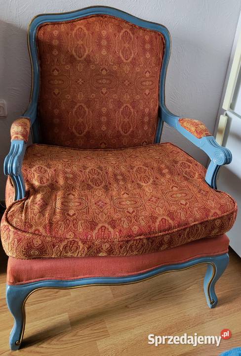 Fotel w stylu antycznym