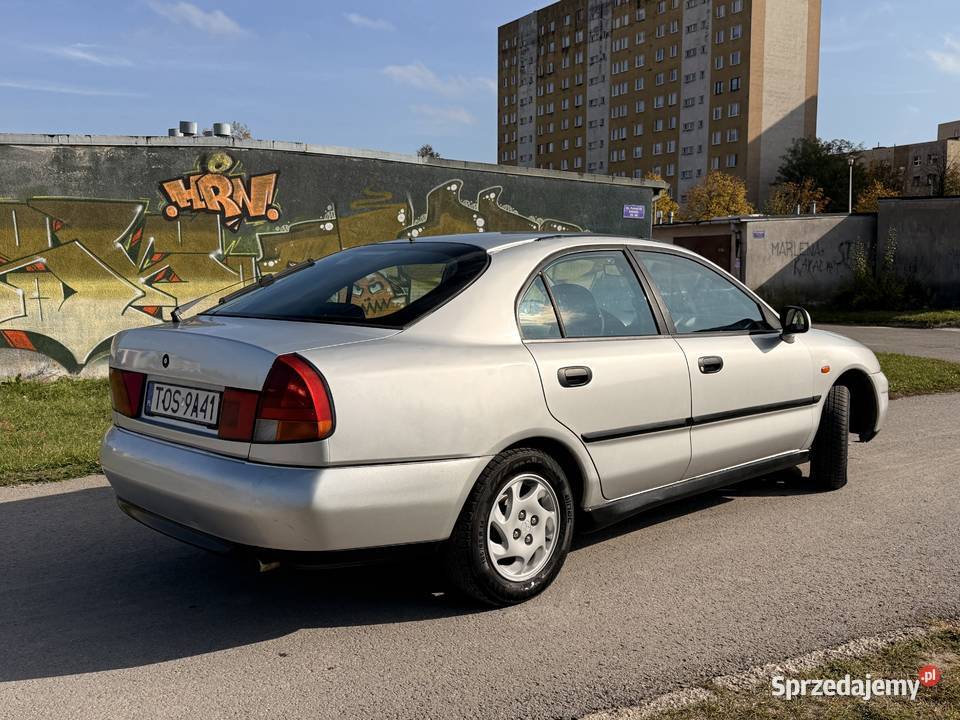Mitsubishi Carisma 16 100 benzyna pierwszy CD Ostrowiec Świętokrzyski