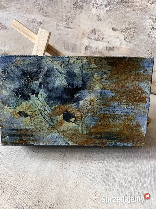 Drewniana ręcznie malowana szkatułka Bytom