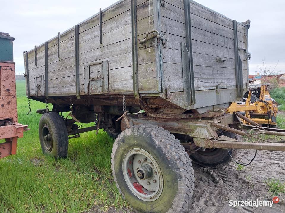 Przyczepa nieuszkodzony Maszyny rolnicze sprzedam
