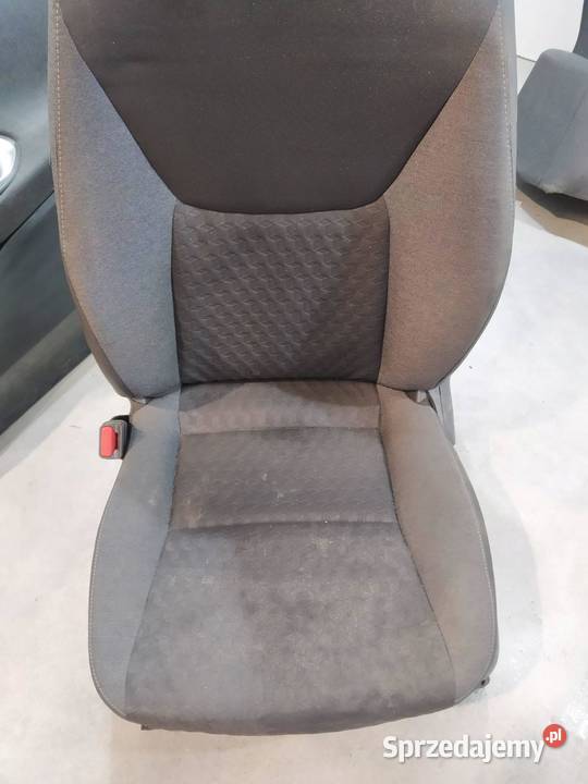 FOTELE KANAPA BOCZKI KOMPLET EU 5D Toyota Yaris świętokrzyskie