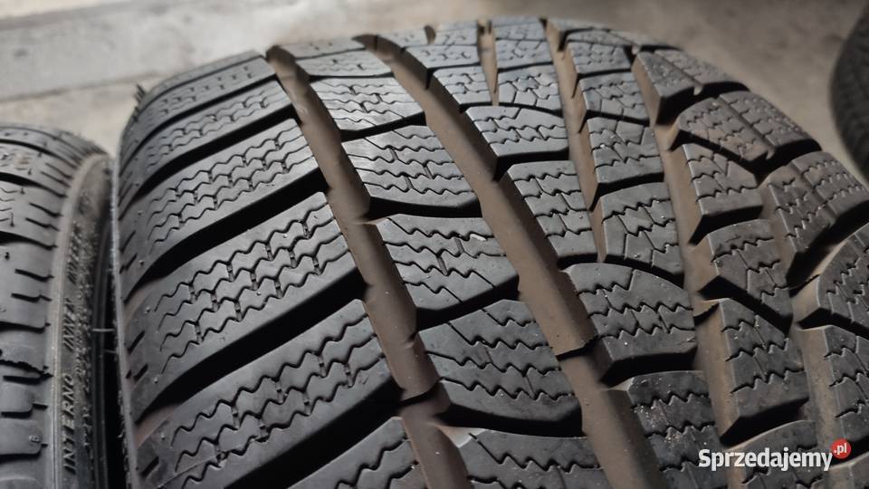 4 opony zimowe 2453518 92V Pirelli z 2021r Samochodowe Ozorków