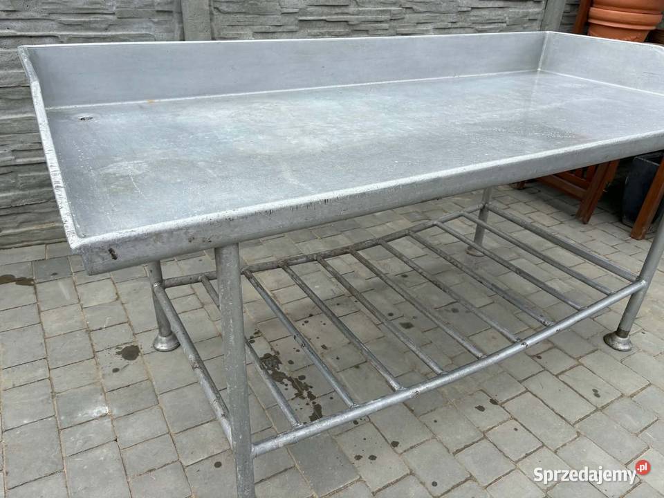 Duży solidny stół aluminiowy do obróbki z Ostrów Wielkopolski