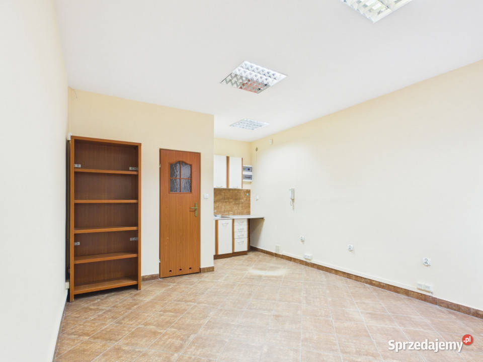Biuro z Nową Halą 113 m Najmu Nowy Targ sprzedam