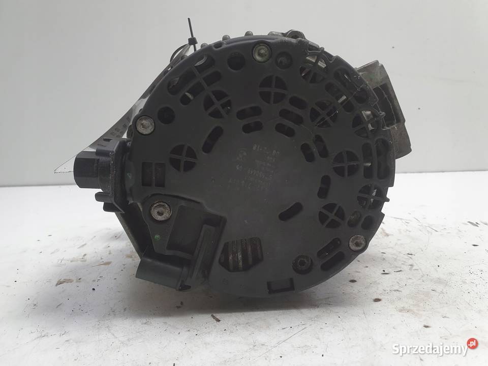 BMW E87 E90 20 i ALTERNATOR 0121715017 Janów