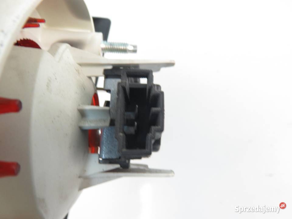 LAMPA LEWA TYLNA KLAPA VW JETTA III 1K2 sprzedam