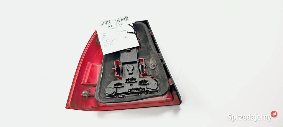 LAMPA PRAWA TYŁ VOLKSWAGEN BORA
