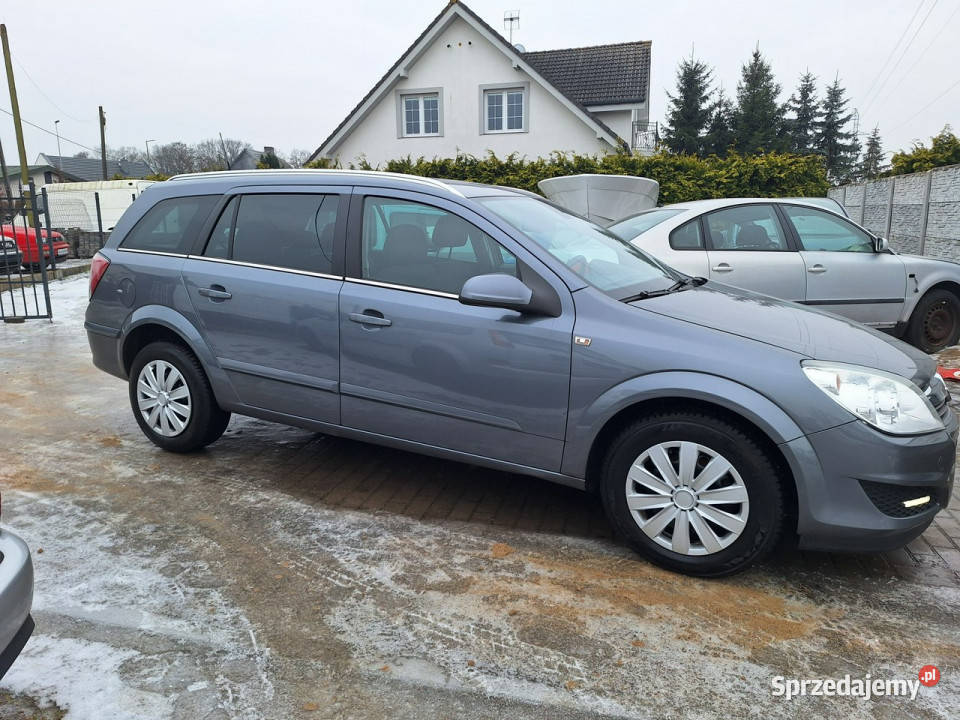 Opel Astra Klimatyzacja Parktronik Serwisowany wielofunkcyjna kierownica Załom