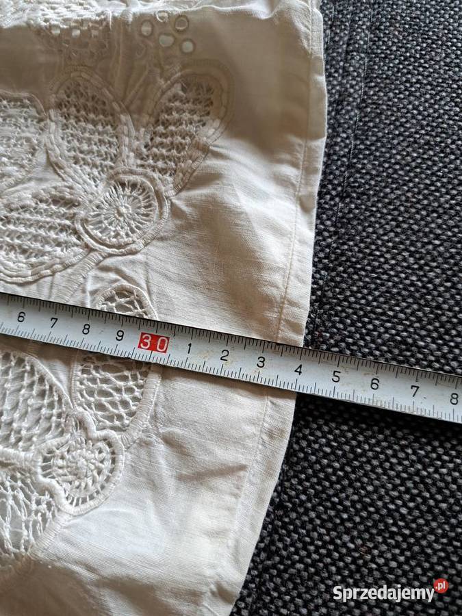 Poszewka na poduszkę owal 34x42 haftowana stara