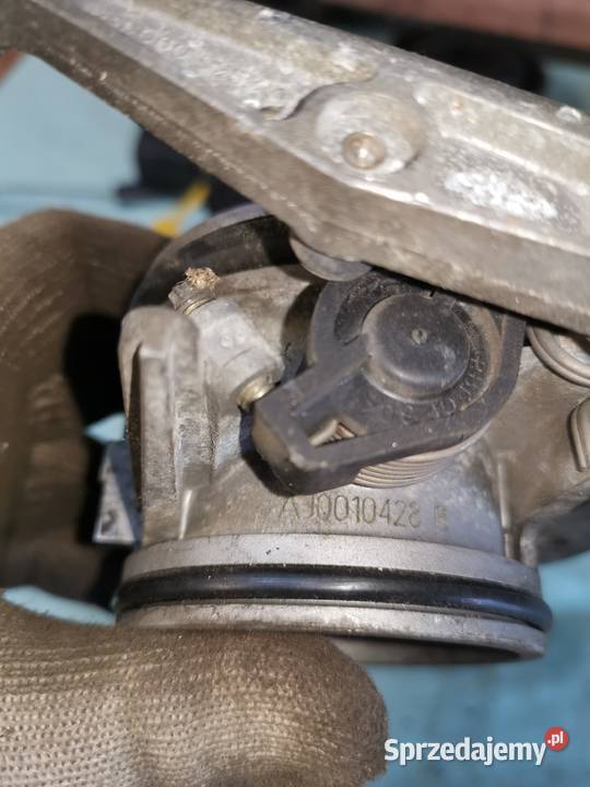 Przepustnica Renault AJ0010428B osobowe lubelskie Lublin