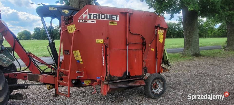 Trioliet wóz paszowy pionowy nieuszkodzony