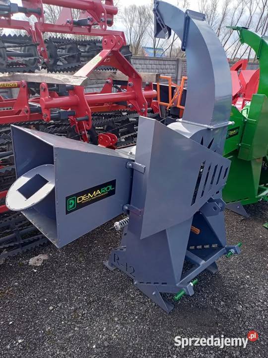 Rozdrabniacz do gałęzi półautomatyczny R12 DENIS Wałbrzych