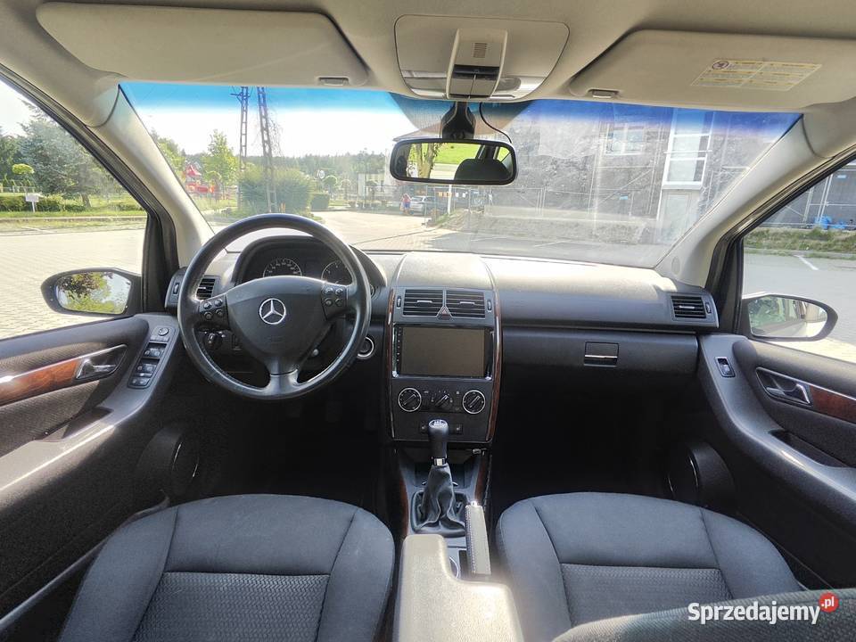 Mercedes A A150 W169 Przyłogi