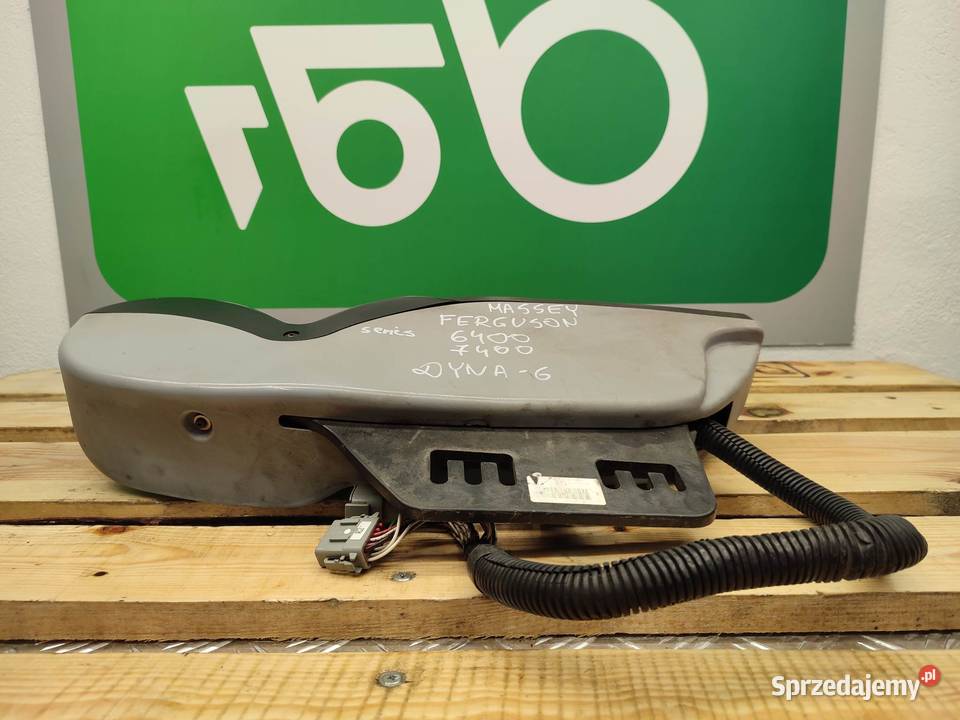 Podłokietnik Massey Ferguson serii 6400 Wilkowo