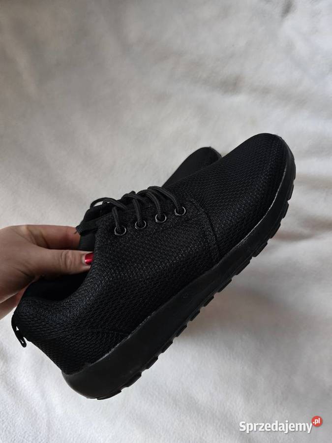 Buciki lekkie nowe na wiosnęlato Obuwie sportowe sprzedam