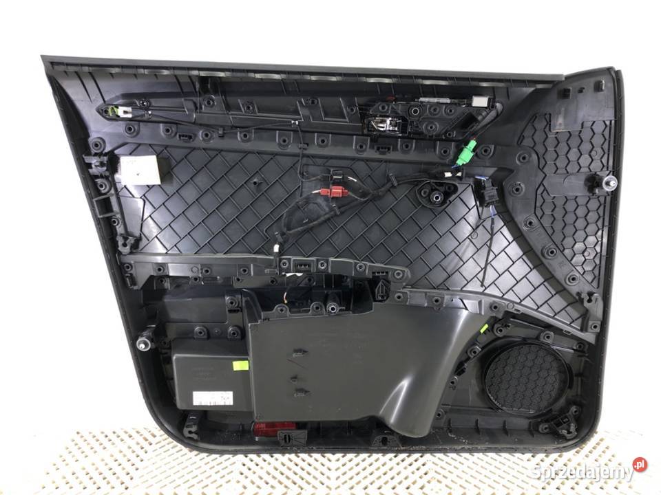 BOCZEK DRZWI PRAWY PRZÓD VW TROC Hatchback podkarpackie