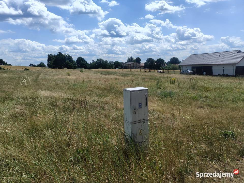 Sprzedam Działkę Budowlaną 21ar uzbrojona w woda Dzikowice