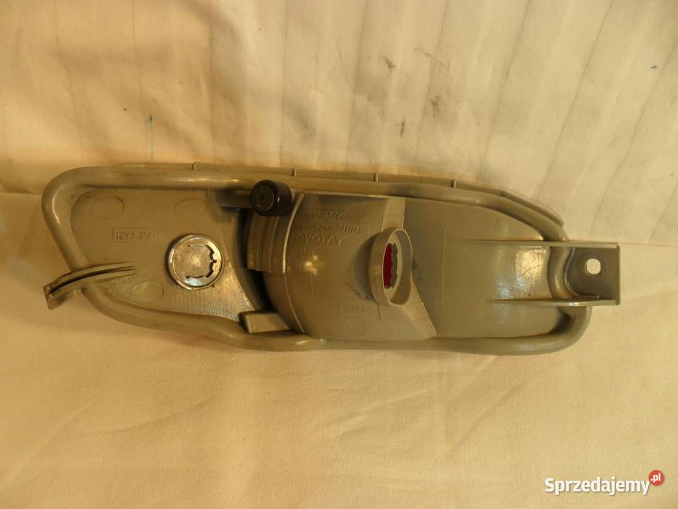 Toyota Corolla E10 kierunkowskaz migacz przedni Nowy Tomyśl sprzedam