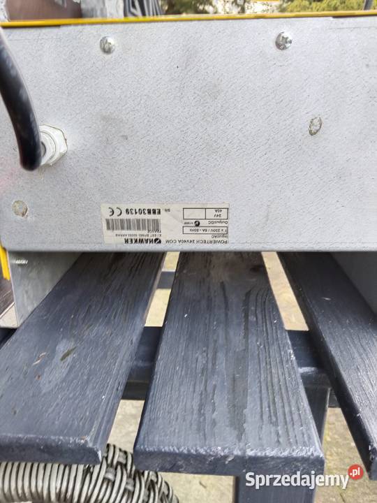 Prostownik Hawker do baterii trakcyjnych Brzesko