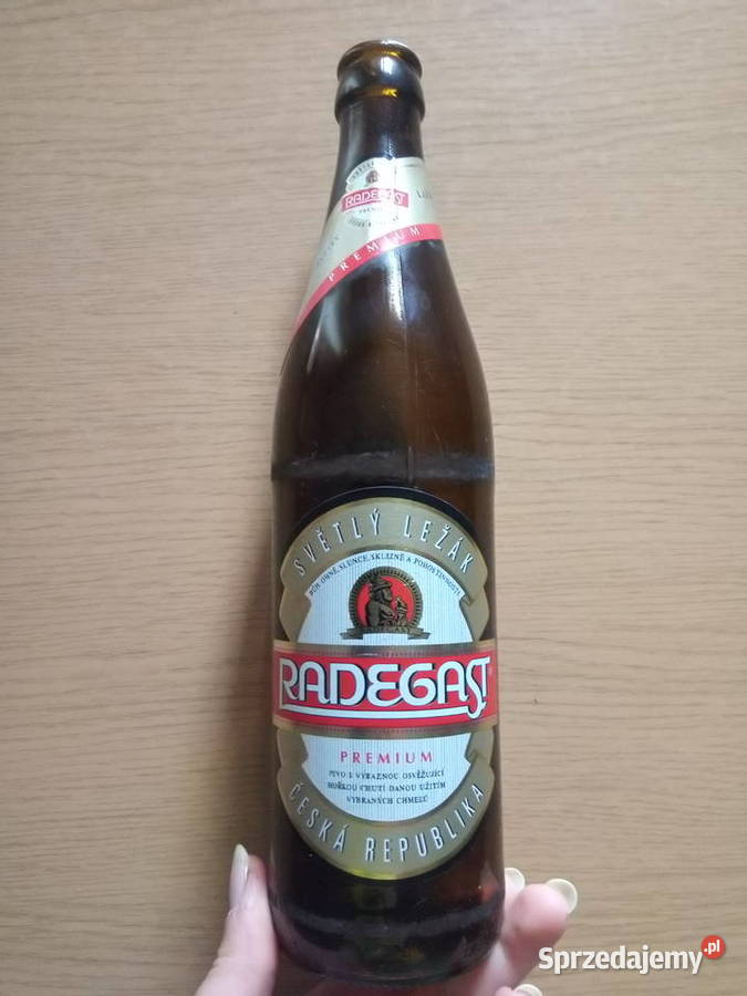 Butelka piwie Radegast zakupionym ok 2005 roku Dąbrowa Górnicza