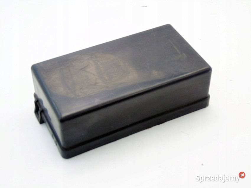 OBUDOWA SKRZYNKI BEZPIECZNIKÓW NISSAN ALMERA