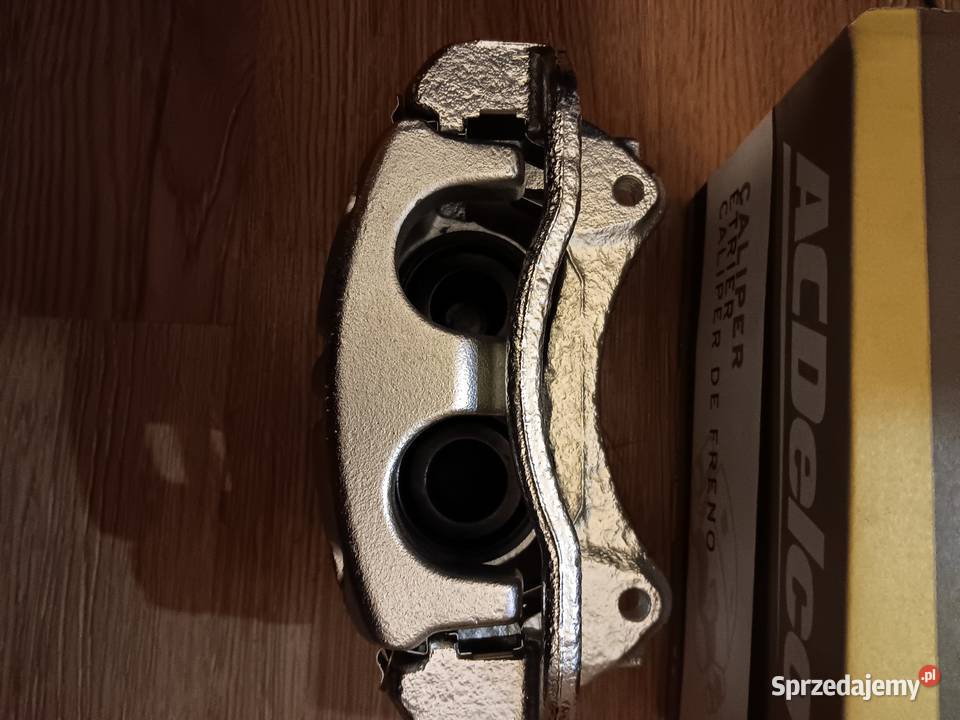 ZACISK HAMULCOWY PRZEDNI FORD EXPLORER 40 V 6 Kawnice