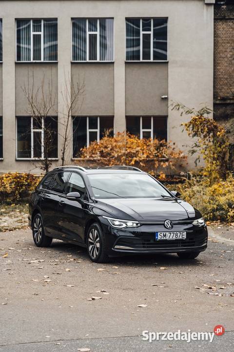 Golf 8 Variant Kombi Move Idealny Niski przebieg 29850km sprzedam
