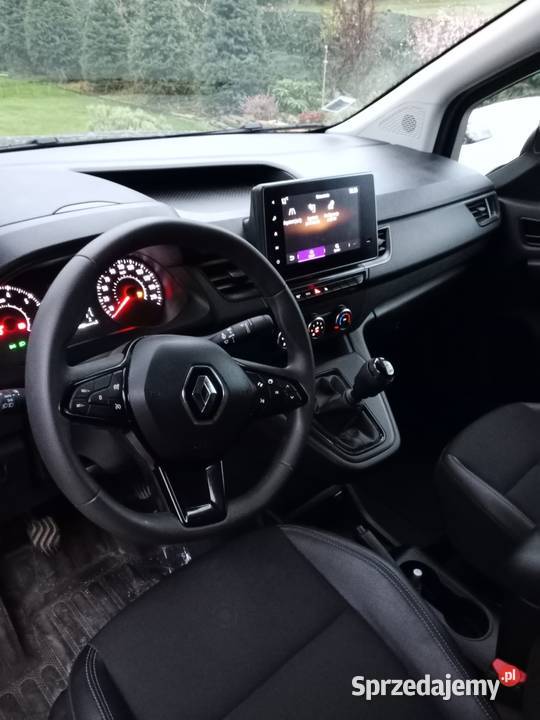 Renault Kangoo 2023 w najbogatszych wersjach szary dolnośląskie Jelcz-Laskowice