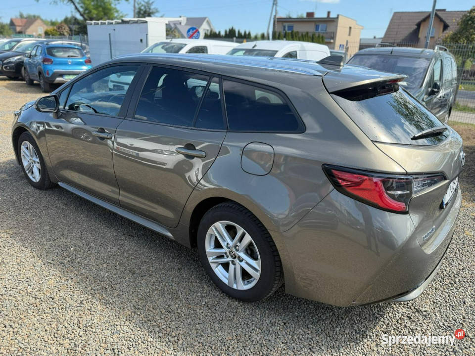 Toyota Corolla hybryda automat gwarancja 36 E21 isofix Zbąszyń
