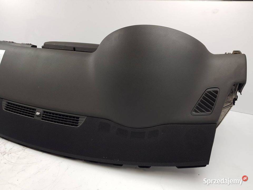 DESKA KOKPIT CZARNA AUDI A8 D3 Lipno