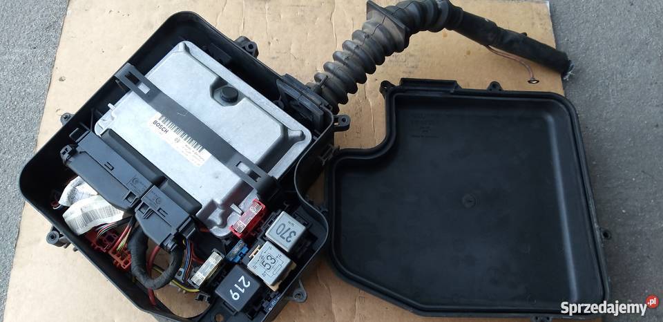 Komputer silnika 19 A4 B5 0281001966 Części samochodowe Wrocław