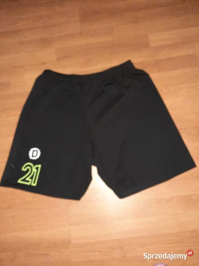 Krótkie spodenki szorty