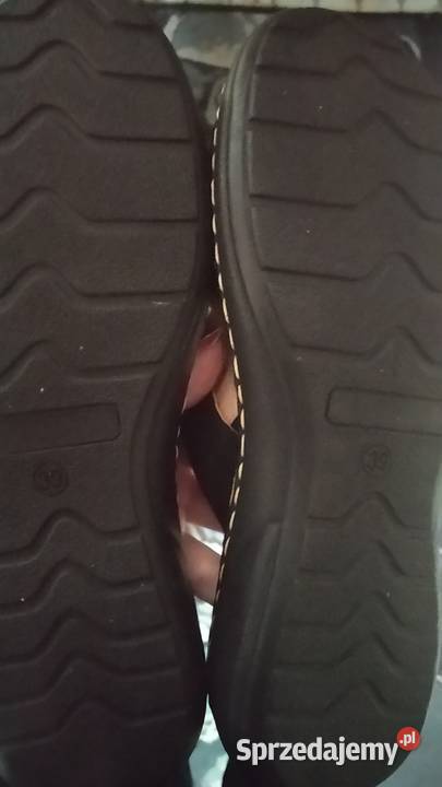 Klapki damskie Giada Świętajno sprzedam