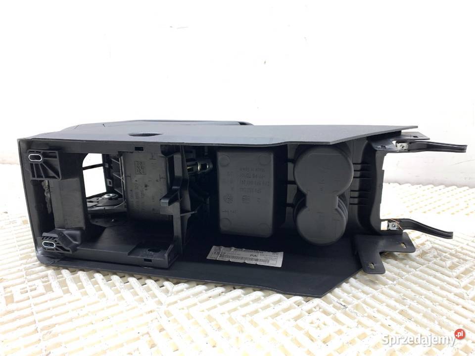 PODŁOKIETNIK SEAT LEON III Hatchback sprzedam