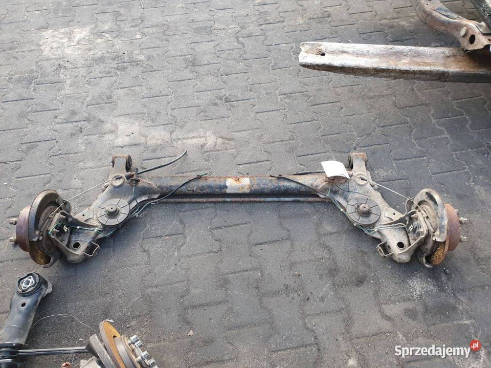 BELKA SANKI TYŁ AUDI A3 8L osobowe