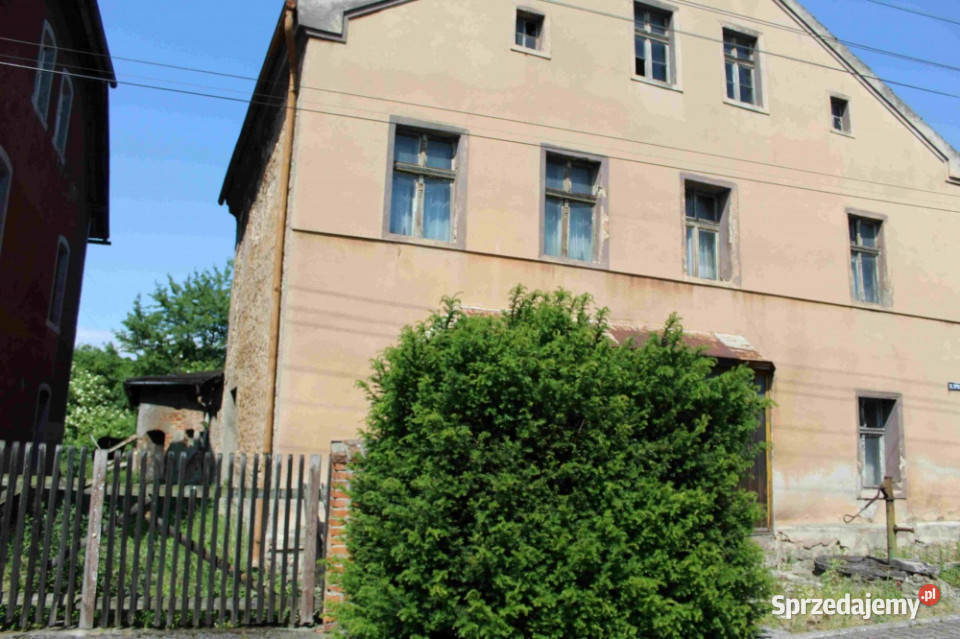 Historyczny budynek dawny Sklep Nabiałowy 34