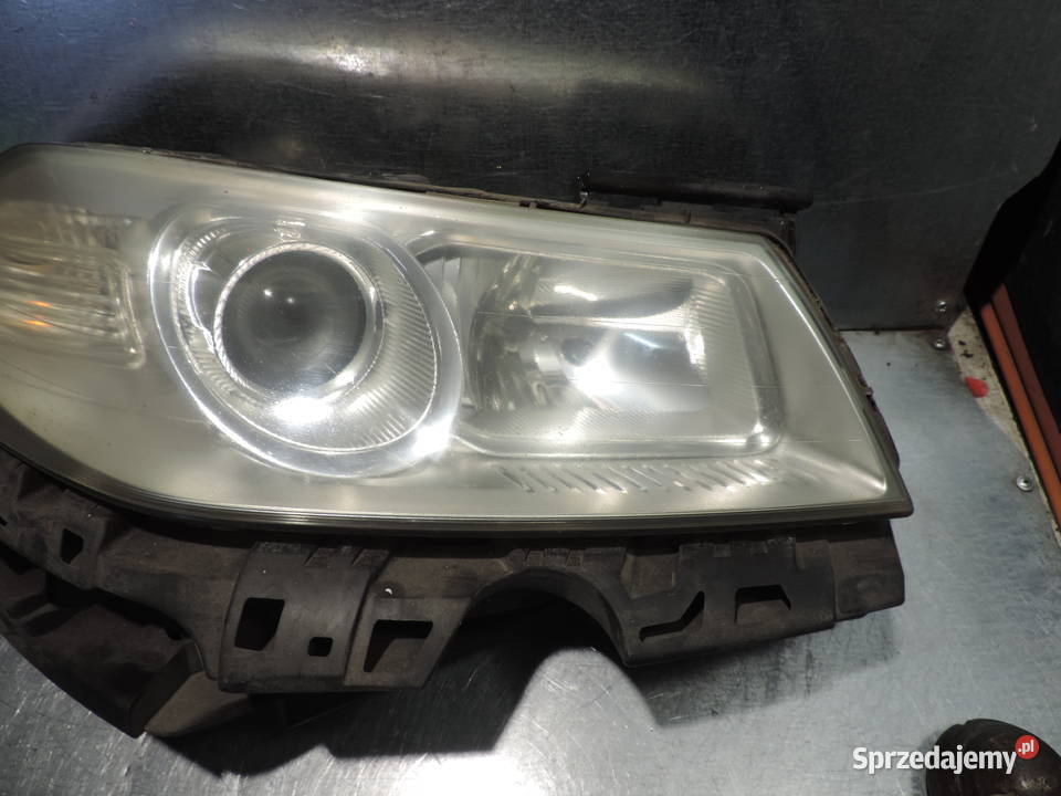 LAMPA PRAWY PRZÓD RENAULT MEGANE 2 FL