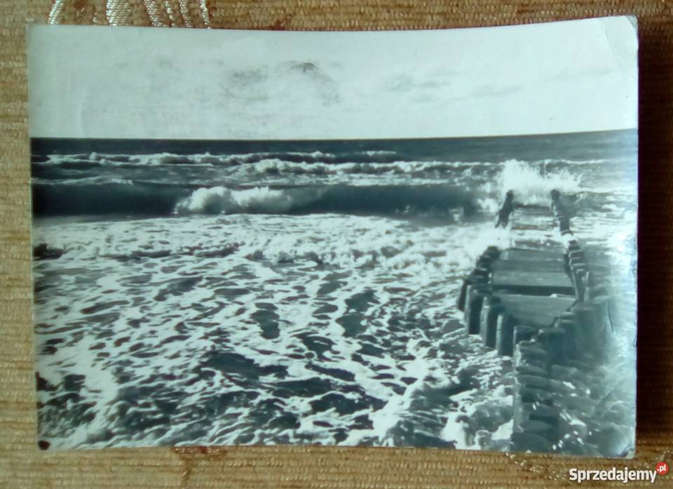 POMOST NA BRZEGU BAŁTYKU FOT CHROMINSKI Piszczac