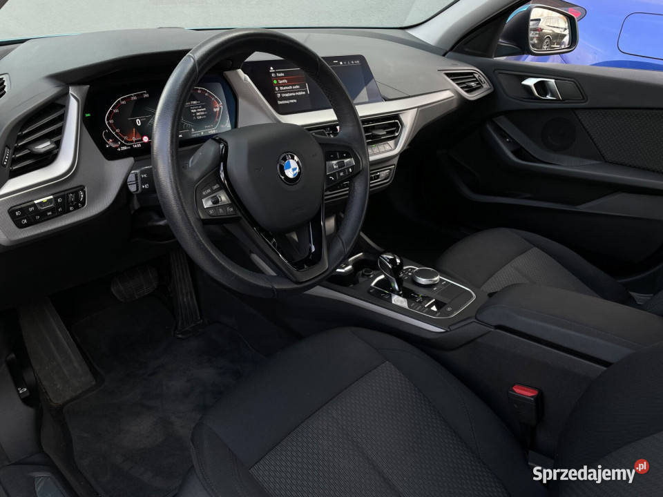 Salon Virtual kokpit LED CarPlay Podgrzewane