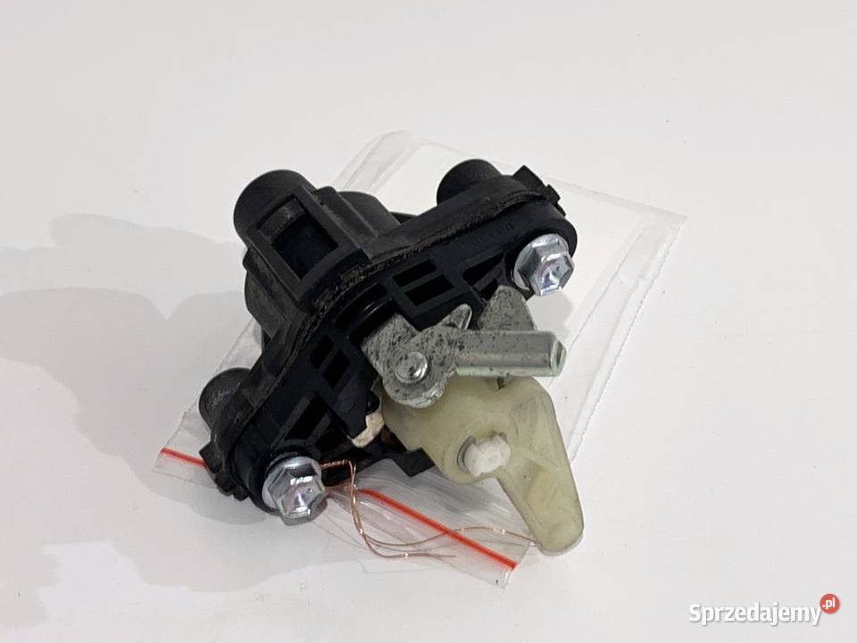 KLAMKA KLAPY TYŁ TOYOTA AYGO II Hatchback Solid Klapy bagażnika