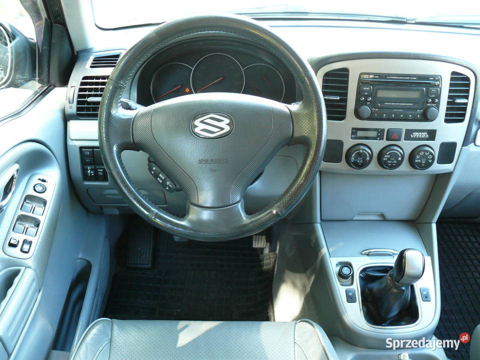Suzuki Grand Vitara XL7 4x4 czarny Rumia sprzedam