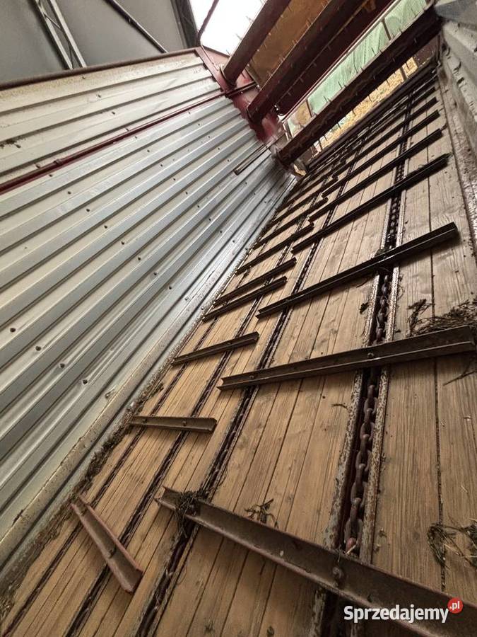 Przyczepa samozbierająca Strautman super vitesse Karolin