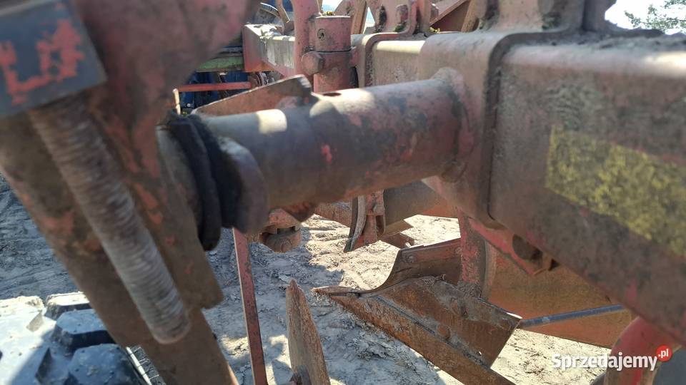 Pług 4 skibowy obrotowy obrotowy krone Mustang łódzkie Sieradz sprzedam