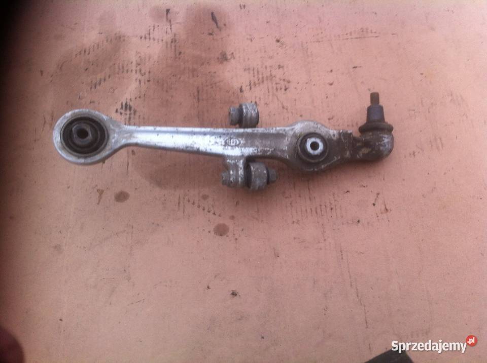 Wachacz przedni prosty Audi A4 B5 Vw Passat B5 pomorskie Czersk