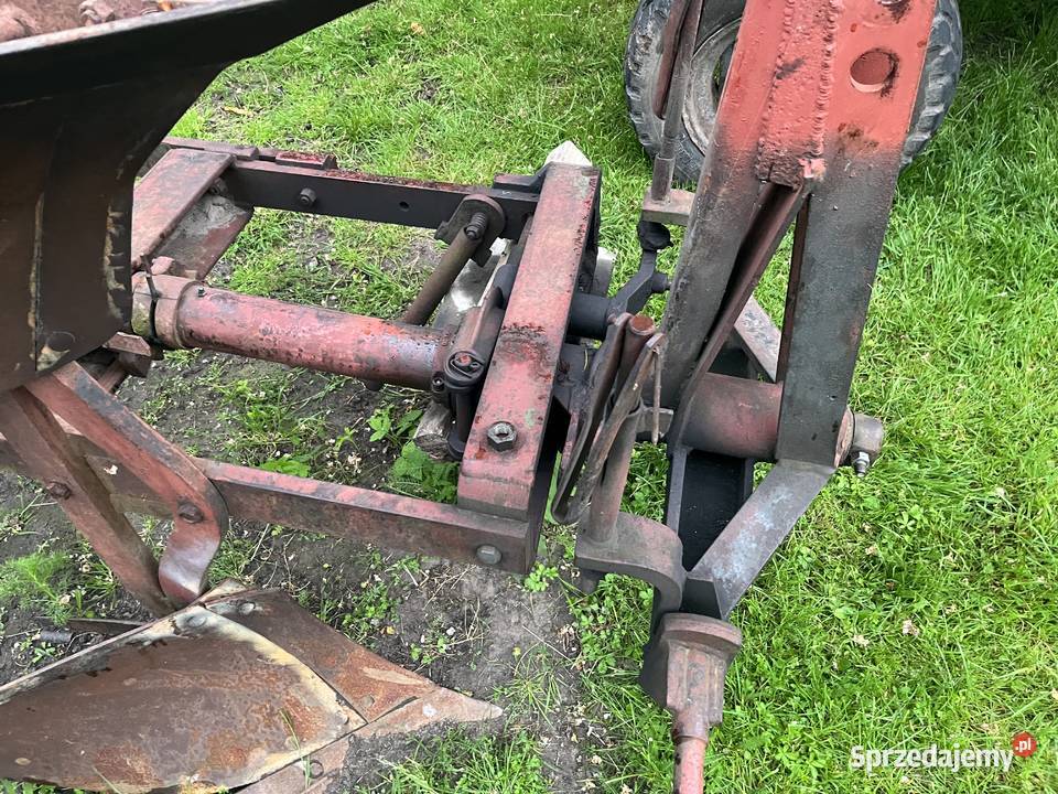 Pług 3 skibowy Obrotowy Gassner do remontu Pługi