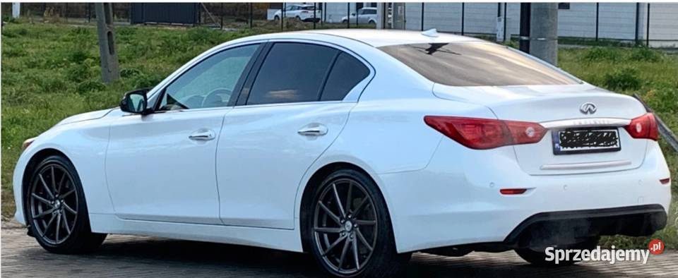 Infiniti Q50 hybryda isofix