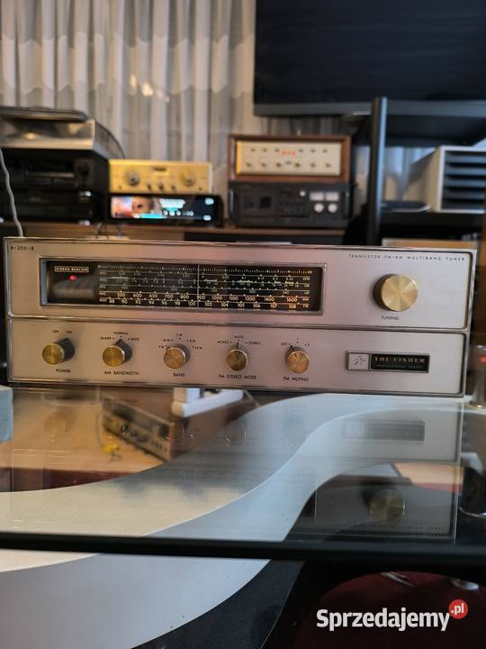 The Fisher R-200-B tuner